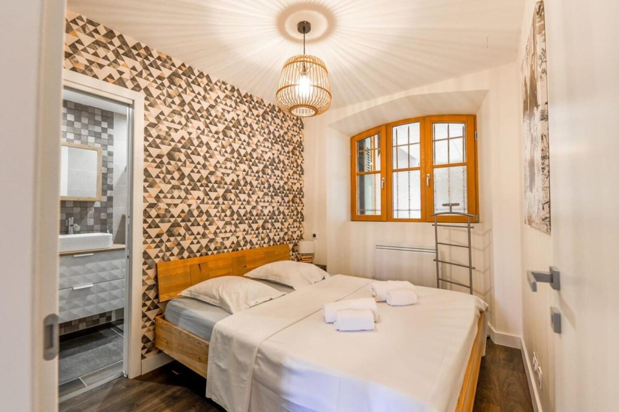 3-Star Rated Apartment In The Heart Of The Old Town With A View Annecy Esterno foto